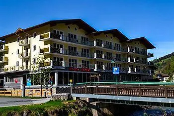 Hotel Herzblut Saalbach  Saalbach-Hinterglemm