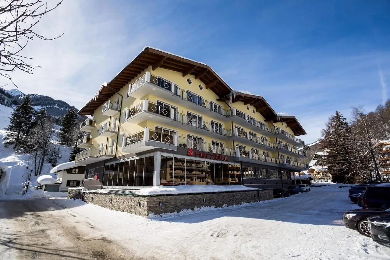 Hotel Herzblut Saalbach  Saalbach-Hinterglemm